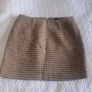 Adorable zipper wool skirt